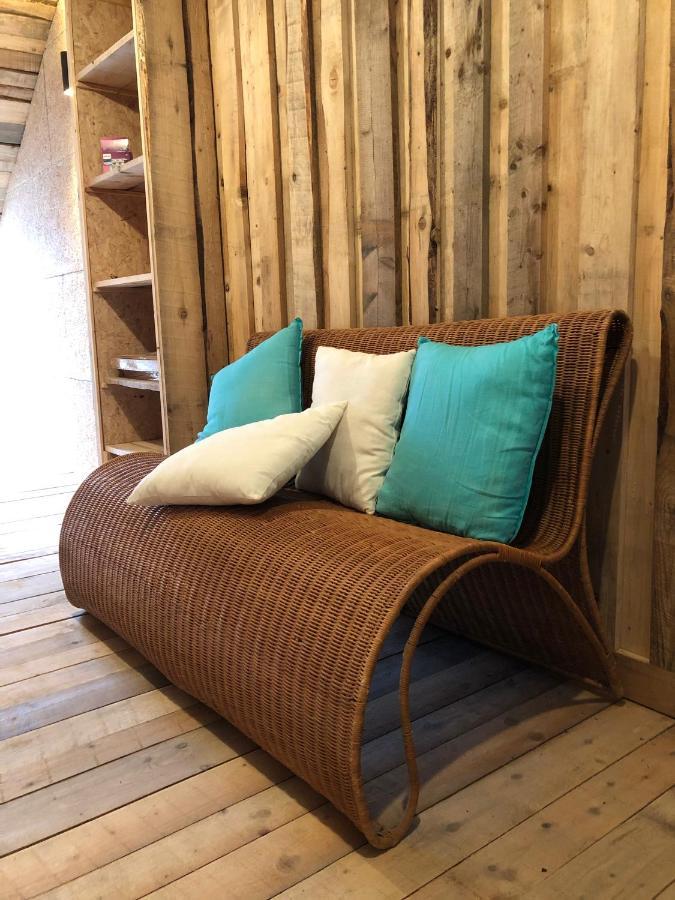 Le Repos Du Nomade B&B 7 Personnes Manhay Eksteriør billede