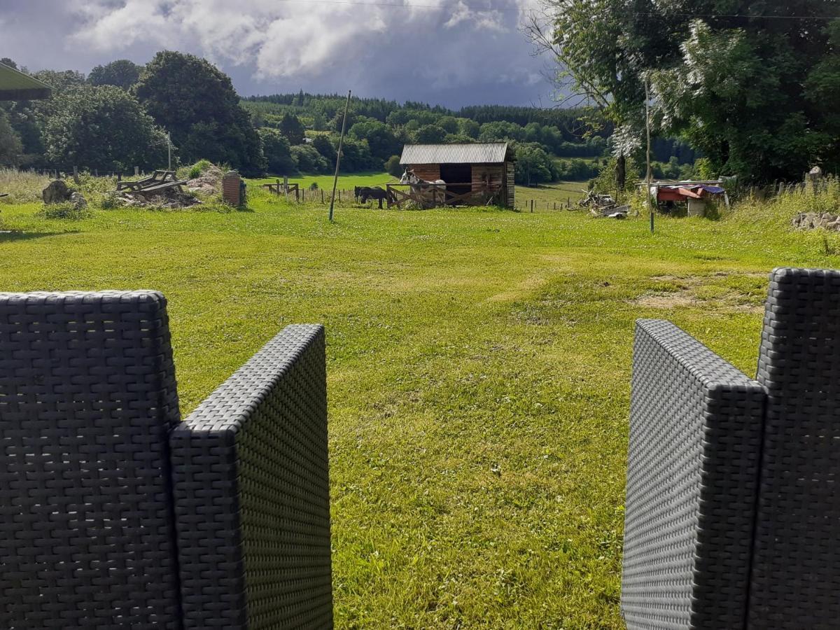 Le Repos Du Nomade B&B 7 Personnes Manhay Eksteriør billede